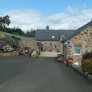 Gites De Glégan, Hébergement de vacances Plouguenast-Langast