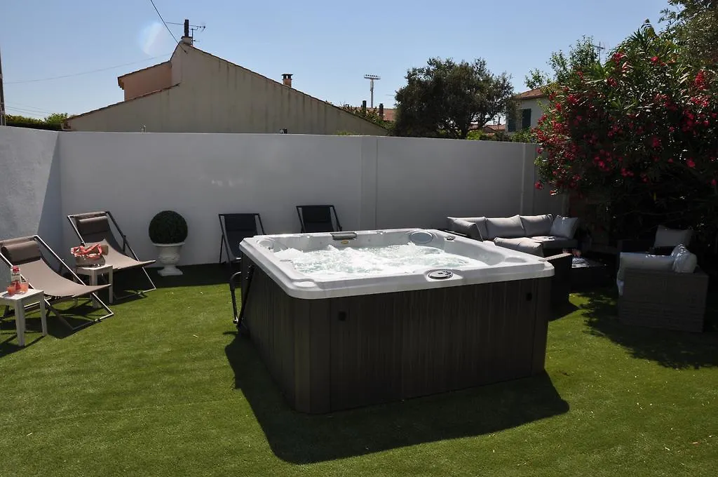Villa Holiday In Arles -Villa Jacuzzi France